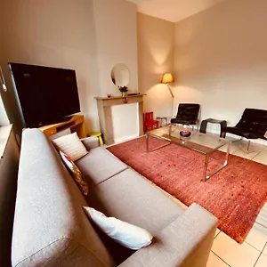 Fenêtre Sur Le Standard De Liège Appartement